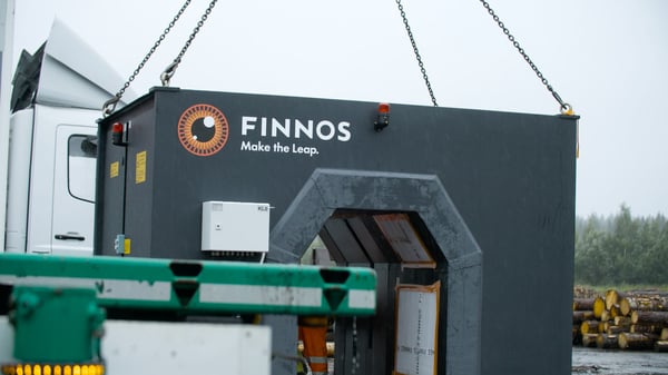 Stora Enso's senaste log-scanner installerad på sågverket Varkaus, Finland